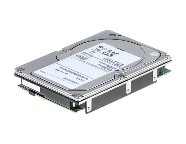 Dell JD747 73GB 15000RPM Fibre Channel 3.5-Inch Hard Drive
