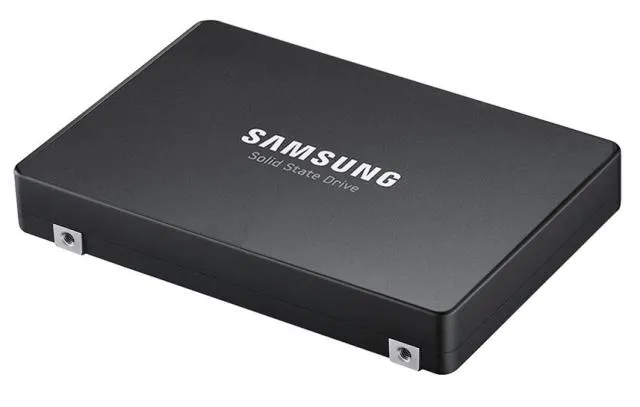 Samsung MZQLB7T6HMLA 7.68TB PCI Express NVMe x4 U.2 2.5-inch SSD